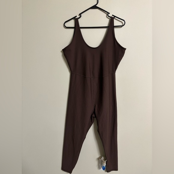 Old Navy Powersoft Jumpsuit Size XL Brown Sleeveless Open Back Active Workout - Picture 1 of 5